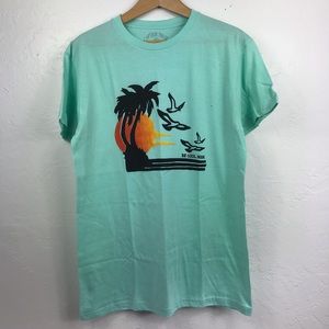 NWOT Captain Fin Be Cool Men’s Green Shirt Size M